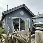 Sandy Bay Hideaway - Part Of The The Bay Village With Pool, Gym And Direct Access, Pub, Restaurant, Tennis And Meadows Walks *