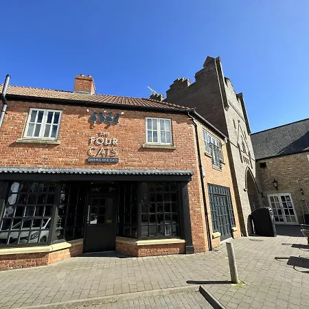 Sandy Bay Hideaway - Part Of The The Bay Village With Pool, Gym And Direct Access, Pub, Restaurant, Tennis And Meadows Walks Nyaraló