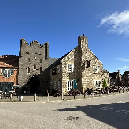 Nyaraló Sandy Bay Hideaway - Part Of The The Bay Village With Pool, Gym And Direct Access, Pub, Restaurant, Tennis And Meadows Walks Filey