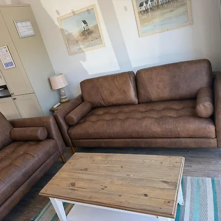 펜션 Sandy Bay Hideaway - Part Of The The Bay Village With Pool, Gym And Direct Access, Pub, Restaurant, Tennis And Meadows Walks
