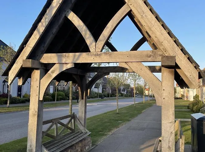 Hébergement de vacances Sandy Bay Hideaway - Part Of The The Bay Village With Pool, Gym And Direct Access, Pub, Restaurant, Tennis And Meadows Walks