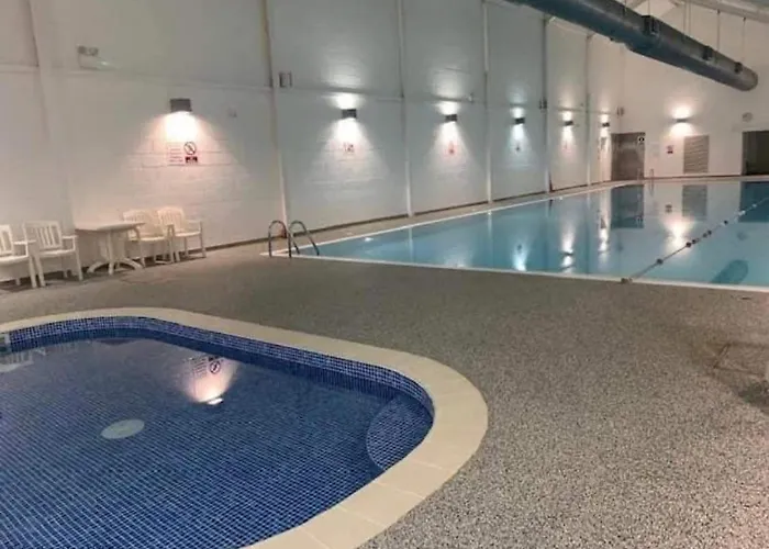 Sandy Bay Hideaway - Part Of The The Bay Village With Pool, Gym And Direct Access, Pub, Restaurant, Tennis And Meadows Walks Hébergement de vacances