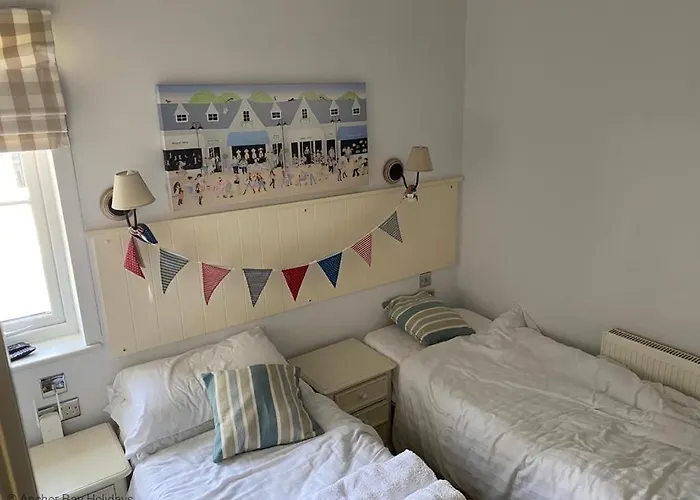 Hébergement de vacances Sandy Bay Hideaway - Part Of The The Bay Village With Pool, Gym And Direct Access, Pub, Restaurant, Tennis And Meadows Walks