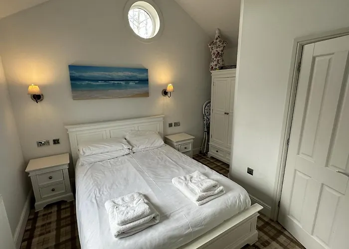 Sandy Bay Hideaway - Part Of The The Bay Village With Pool, Gym And Direct Access, Pub, Restaurant, Tennis And Meadows Walks